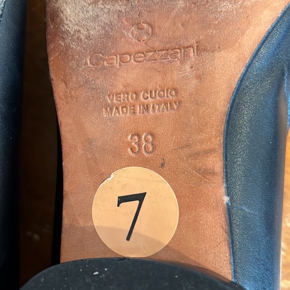 Witchy Capezzani Pointed Toe Grommet Flats Shoes Size 38 or US 7 - Picture 6 of 7